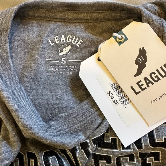 Providence College T-Shirt Size Small NWT - Picture 5 of 7